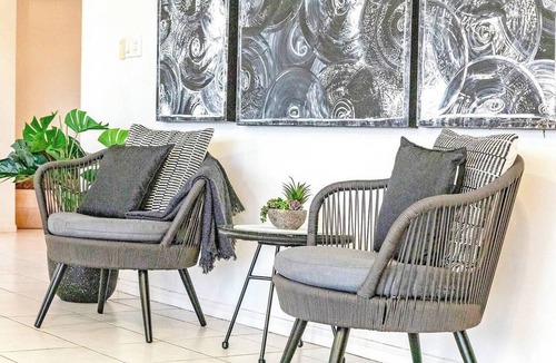 Darwin City Centre Apartment | Oceanview Tropical A Top End Poolside Oasis