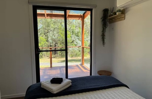 Nar Nar Goon North Cabin | Off grid tiny house bush escape