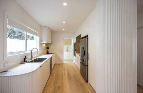 Anna Bay Villa | Olas Villa 2 | Luxe 3BR · Plunge Pool · Near Beach