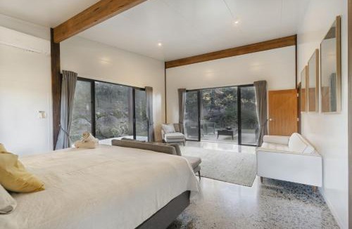 Myocum House | Old Bales Serene Hinterland Oasis