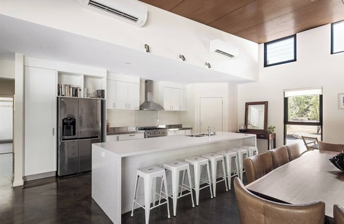 Quindalup House | Old Mill Grove Bush Escape Near Beaches and Wineries