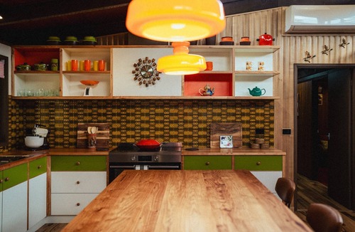 Bright House | Old Mill Park - Family friendly with plenty of room for everyone