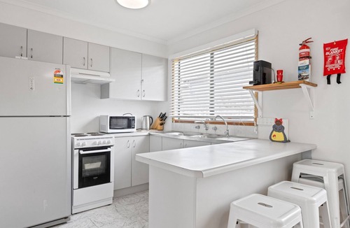 Coronet Bay House | Old Sea Dog's Retreat