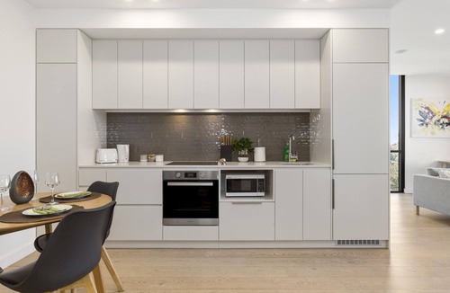 Adelaide Central Business District Apartment | Oleria - Serene Bohem Retreat