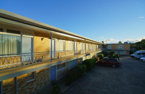 Queanbeyan Hotel | Olympia Motel