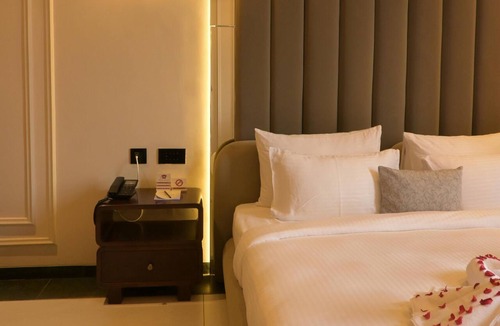 Raipur Hotel | Omaya Suites