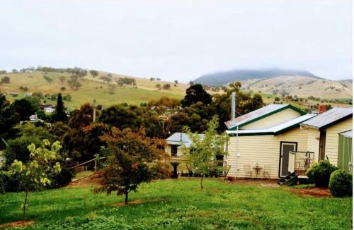 Omeo House | Omeo holiday home