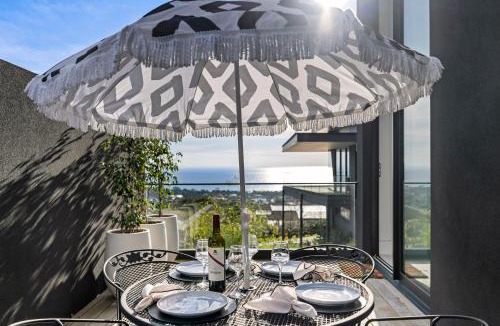 McCrae Villa | OMG the Views! Your Luxury Bay Retreat Awaits!