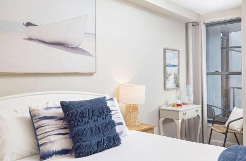 Boat Harbour Apartment | On the Beach Getaway - Beachfront 3 Bedroom Apartment