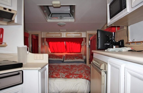 Ledge Point House | Onsite Van with Ensuite