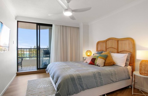 Caloundra Apartment | Oogarding Unit 14, 46 Warne Tce