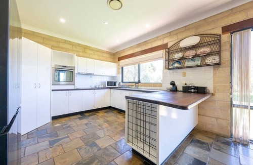 Canobolas House | Opal View - Serene Sanctuary, Close to Cadia