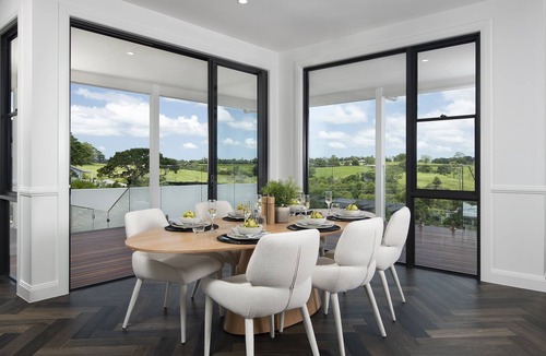Maleny House | Ophelia l Opulent Lady of Maleny
