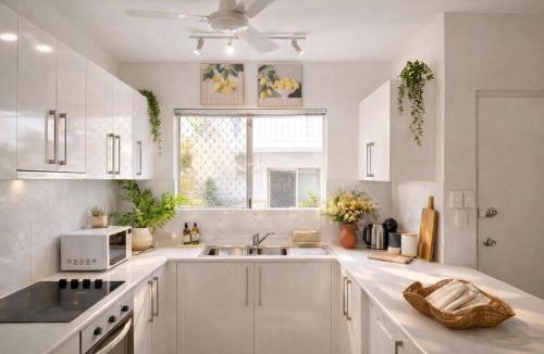 Parap Apartment | Opp Parap Mkts Ideal for tradies and nurses