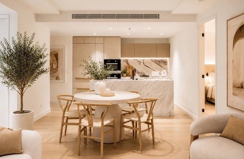 Surfers Paradise Apartment | Opulence Oceanview 2BR Suite | Jewel + Parking