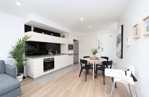 Broadbeach Apartment | Oracle 2 - Central 2B in Broadbeach with Views