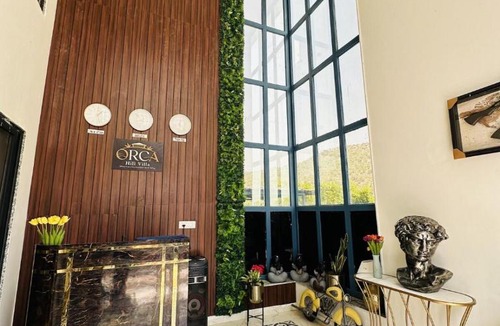 Jaipur District Bed & Breakfast | Orca Hill Villa