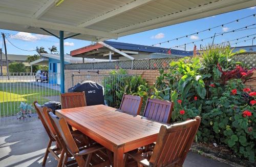 Bundaberg West Hotel | Oscar Motel
