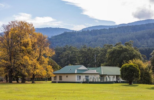 Warburton Hotel | Oscar's On The Yarra