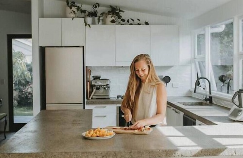 Woy Woy House | Our Home : Bright White Family Beach Bungalow