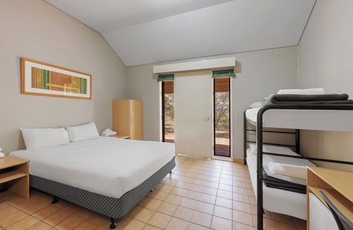 Yulara Hotel | Outback Lodge