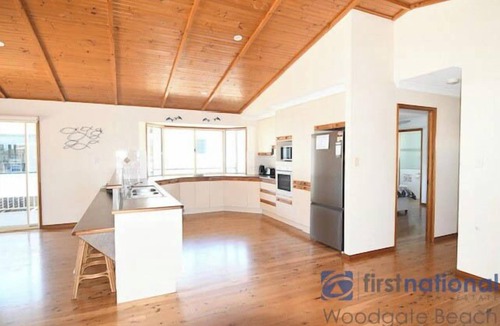 Woodgate House | Outstanding Ocean Views
