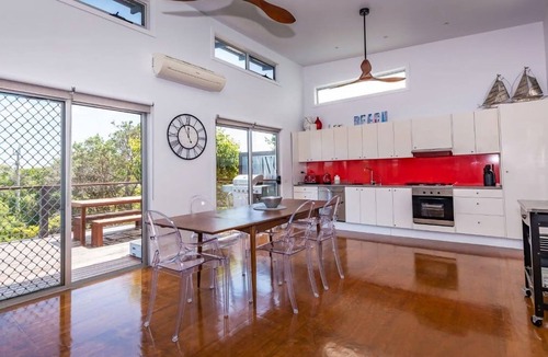 Sandy Point House | Overlook Ennisvale Stay 3 Pay 2 Winter Special