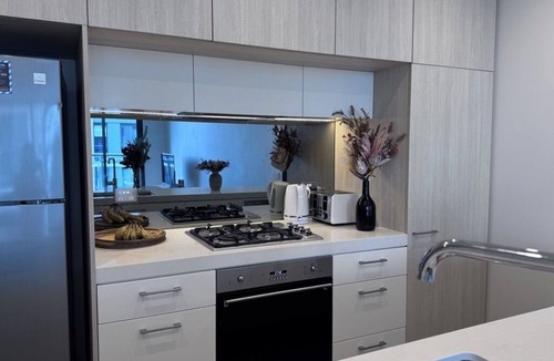 North Ryde Apartment | Own Bedroom with Private Bathroom next to Metro Station