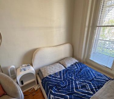 Carlton Hostel | Ozi House Group