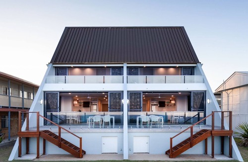 Wooli House | Pacific Dawn on The Beach Two