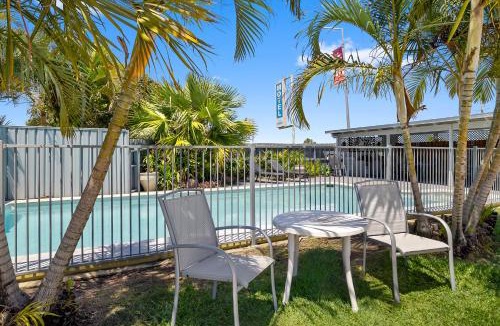Pacific Paradise Hotel | Pacific Paradise Airport Motel
