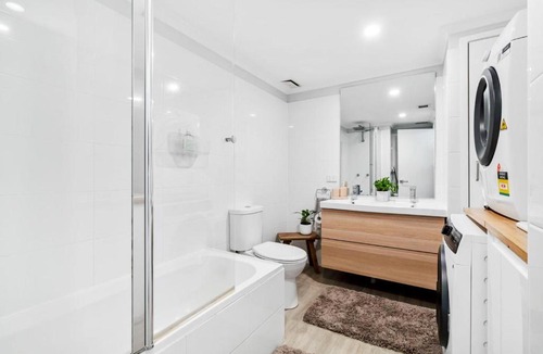 Bilinga Apartment | Pacific Place Apartments