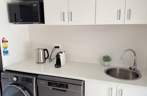 Culburra Beach Bed & Breakfast | Palacete Beach - King Suite/Pool