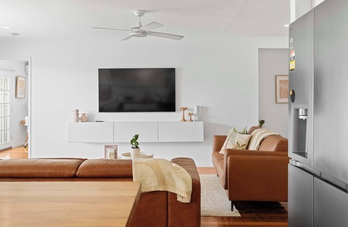 Maroochydore House | Palm Cove Retreat - Walk to Beach & CBD