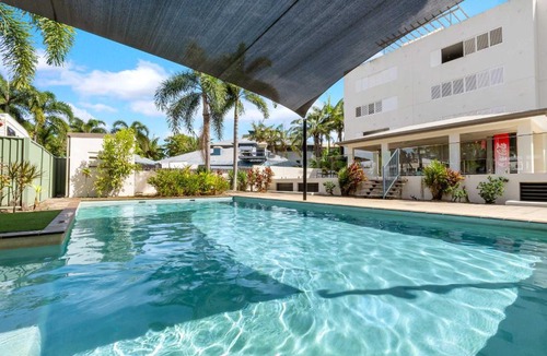 Cairns North Apartment | Palm Haven Retreat