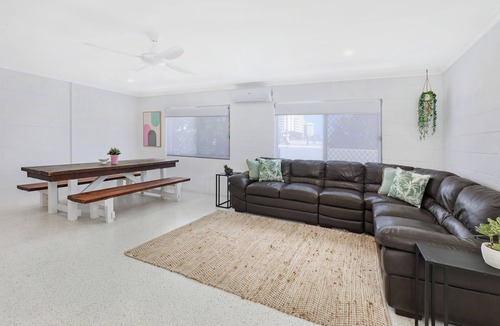 Maroochydore Hostel | Palms On Parker