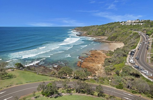 Coolum Beach Hotel | Pandanus Coolum Beach