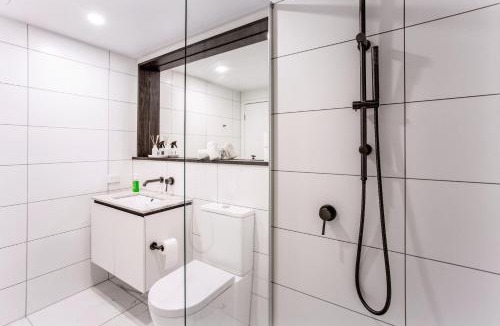 Box Hill Apartment | Panorama Apartment Walk to Box Hill Central by GoodLive