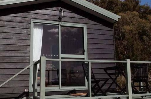 Bicheno Cabin | Panorama Cabin - a cosy shack + an unreal view (B)