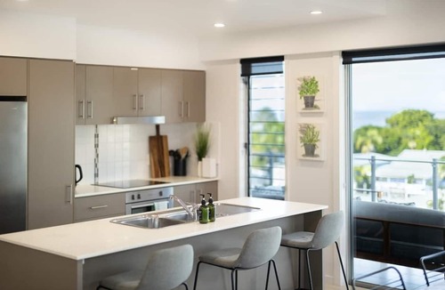 Cairns Apartment | Panorama Cairns—City & Coastal Views with Pool