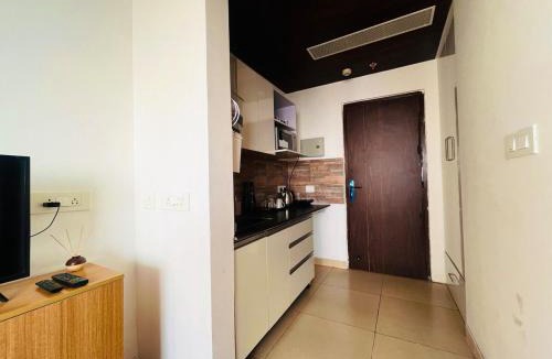 Khattalwada Apartment | Panoramic City Views Chapter 2 -15th Floor Studio Apartment