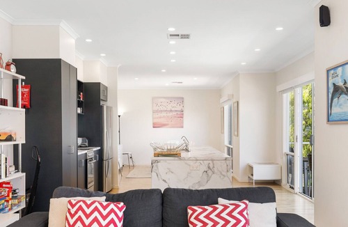 Goolwa Beach House | Panoramic Coastal Views from this Gorgeous Beach House