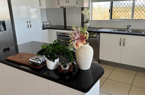 Bowen Villa | Panoramic Oceanview Villa