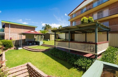 Merimbula Apartment | Panoramic Townhouses By Lisa 3 bedroom pet friendly apartment.