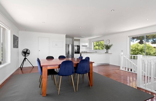 Portarlington House | Panoramic Views - Newly renovated with breathtaking panoramic views of the bay.