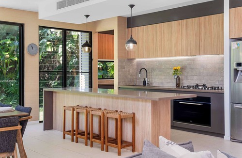 Wurtulla House | Pantai Villa on the Beach