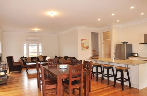 Inverloch House | Paperbark Homestead - Surf Side Inverloch