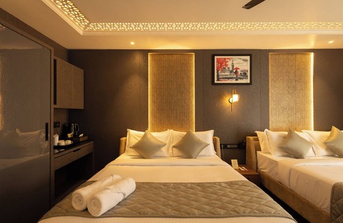 Alwaye Hotel | Paramount Residency