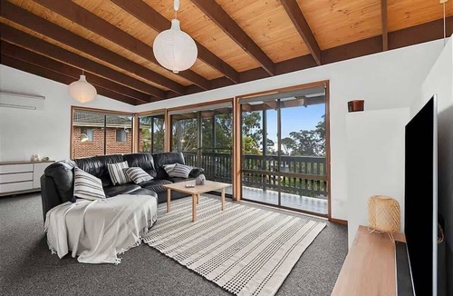 Surf Beach House | Park and Relax
