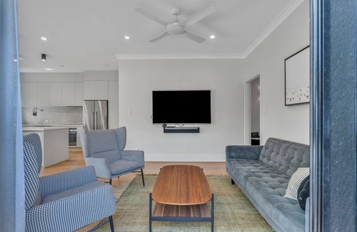 Parkside House | Parkside Haven - 4BR/2.5Bath + EV Charger